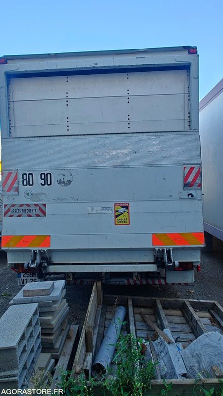 RENAULT MASCOT 2558 VT 26 - Kuorma-auto: kuva RENAULT MASCOT 2558 VT 26 - Kuorma-auto RENAULT MASCOT 2558 VT 26 - Kuorma-auto: kuva RENAULT MASCOT 2558 VT 26 - Kuorma-auto