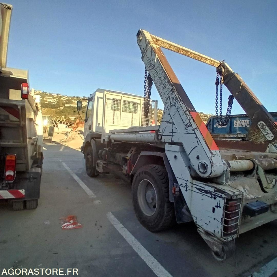 Renault Kerax multi benne à chaine - Kuorma-auto: kuva Renault Kerax multi benne à chaine - Kuorma-auto Renault Kerax multi benne à chaine - Kuorma-auto: kuva Renault Kerax multi benne à chaine - Kuorma-auto