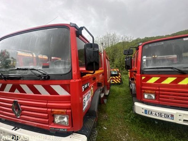 Renault S180 midler - 2470JK46 - Kuorma-auto: kuva Renault S180 midler - 2470JK46 - Kuorma-auto Renault S180 midler - 2470JK46 - Kuorma-auto: kuva Renault S180 midler - 2470JK46 - Kuorma-auto