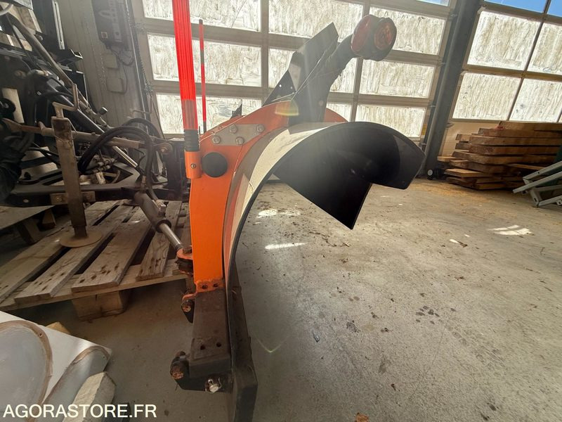 LAME A NEIGE AVEC FIXATION - Lumiaura: kuva LAME A NEIGE AVEC FIXATION - Lumiaura LAME A NEIGE AVEC FIXATION - Lumiaura: kuva LAME A NEIGE AVEC FIXATION - Lumiaura