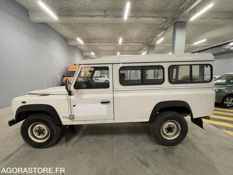 LAND ROVER DEFENDER I 110 2.5 Td5 Pickup 122cv BA-266-HR - Maasturi/ Katumaasturi: kuva LAND ROVER DEFENDER I 110 2.5 Td5 Pickup 122cv BA-266-HR - Maasturi/ Katumaasturi LAND ROVER DEFENDER I 110 2.5 Td5 Pickup 122cv BA-266-HR - Maasturi/ Katumaasturi: kuva LAND ROVER DEFENDER I 110 2.5 Td5 Pickup 122cv BA-266-HR - Maasturi/ Katumaasturi