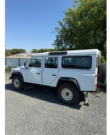 Land Rover DEFENDER - Maasturi/ Katumaasturi: kuva Land Rover DEFENDER - Maasturi/ Katumaasturi Land Rover DEFENDER - Maasturi/ Katumaasturi: kuva Land Rover DEFENDER - Maasturi/ Katumaasturi