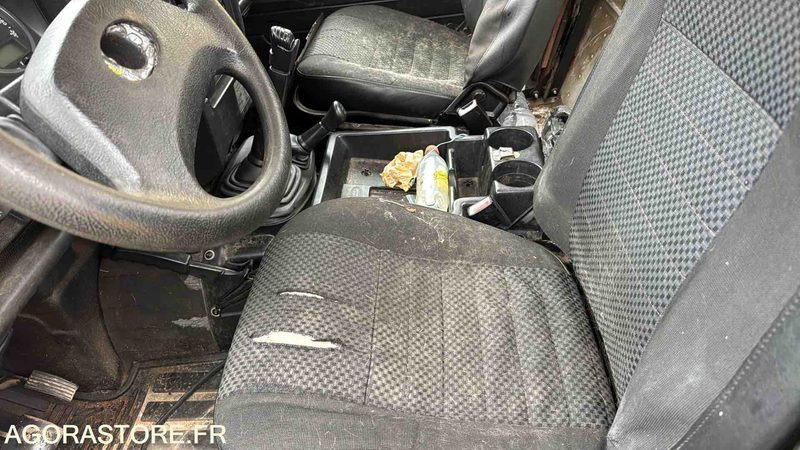 Land Rover Defender - 2010 - 162000kms - AX344QB - Avolava-auto: kuva Land Rover Defender - 2010 - 162000kms - AX344QB - Avolava-auto Land Rover Defender - 2010 - 162000kms - AX344QB - Avolava-auto: kuva Land Rover Defender - 2010 - 162000kms - AX344QB - Avolava-auto