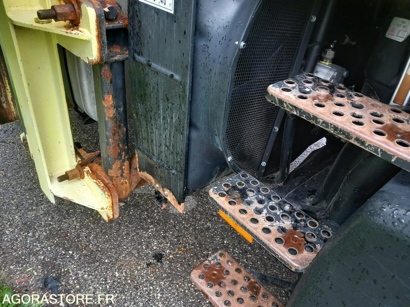 MERCEDES UNIMOG 4X4 4RD AVEC SALEUSE ET AILERONS KU0105 SL0307 AB0107 AB0107 - Lumikone: kuva MERCEDES UNIMOG 4X4 4RD AVEC SALEUSE ET AILERONS KU0105 SL0307 AB0107 AB0107 - Lumikone MERCEDES UNIMOG 4X4 4RD AVEC SALEUSE ET AILERONS KU0105 SL0307 AB0107 AB0107 - Lumikone: kuva MERCEDES UNIMOG 4X4 4RD AVEC SALEUSE ET AILERONS KU0105 SL0307 AB0107 AB0107 - Lumikone