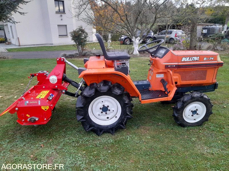 MICRO TRACTEUR 16 CV AVEC ROTOVATOR - Traktori: kuva MICRO TRACTEUR 16 CV AVEC ROTOVATOR - Traktori MICRO TRACTEUR 16 CV AVEC ROTOVATOR - Traktori: kuva MICRO TRACTEUR 16 CV AVEC ROTOVATOR - Traktori