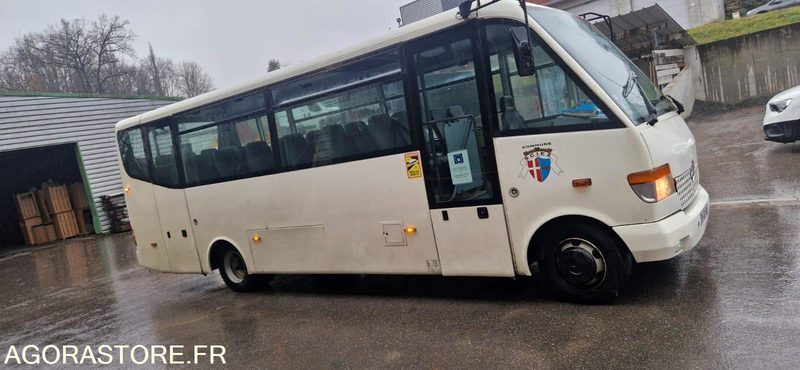 MINI-BUS MERCEDES VARIO - 127178 kms - 2000 - Minibussi, Pikkubussi: kuva MINI-BUS MERCEDES VARIO - 127178 kms - 2000 - Minibussi, Pikkubussi MINI-BUS MERCEDES VARIO - 127178 kms - 2000 - Minibussi, Pikkubussi: kuva MINI-BUS MERCEDES VARIO - 127178 kms - 2000 - Minibussi, Pikkubussi