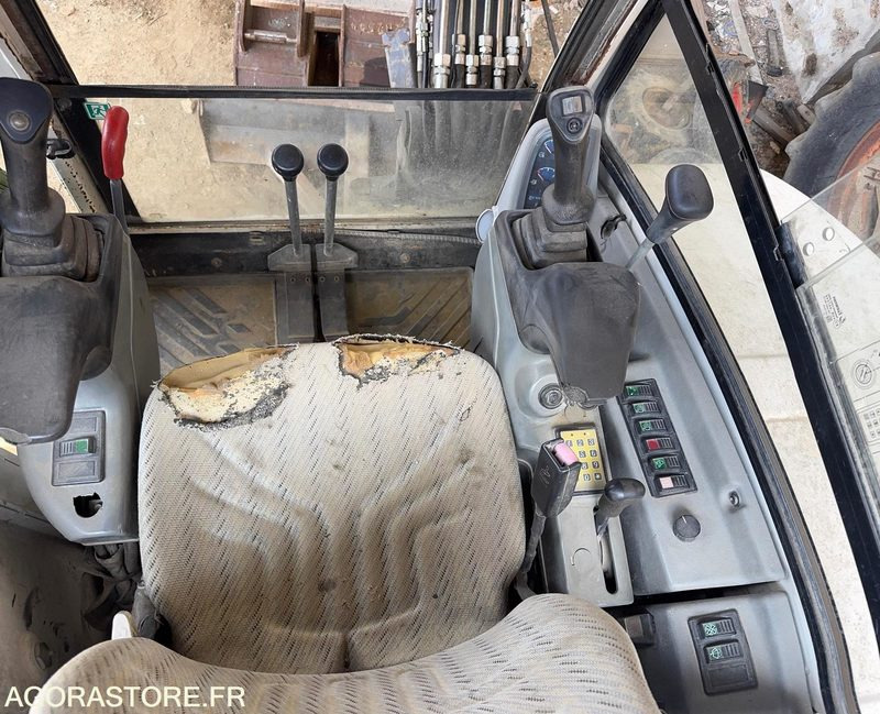 MINI-PELLE - VOLVO ECR 38 - 2007 - 6805 HEURES (3 GODETS FOURNIS) - Minikuormaaja: kuva MINI-PELLE - VOLVO ECR 38 - 2007 - 6805 HEURES (3 GODETS FOURNIS) - Minikuormaaja MINI-PELLE - VOLVO ECR 38 - 2007 - 6805 HEURES (3 GODETS FOURNIS) - Minikuormaaja: kuva MINI-PELLE - VOLVO ECR 38 - 2007 - 6805 HEURES (3 GODETS FOURNIS) - Minikuormaaja