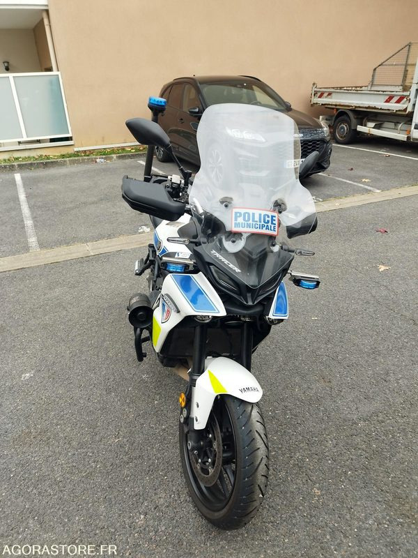 MOTO YAMAHA POLICE MUNICIPALE - Moottoripyörä: kuva MOTO YAMAHA POLICE MUNICIPALE - Moottoripyörä MOTO YAMAHA POLICE MUNICIPALE - Moottoripyörä: kuva MOTO YAMAHA POLICE MUNICIPALE - Moottoripyörä