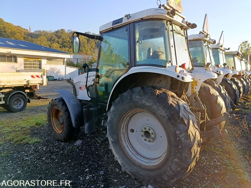 Massey Ferguson 6445 CT-742-PG - Traktori: kuva Massey Ferguson 6445 CT-742-PG - Traktori Massey Ferguson 6445 CT-742-PG - Traktori: kuva Massey Ferguson 6445 CT-742-PG - Traktori