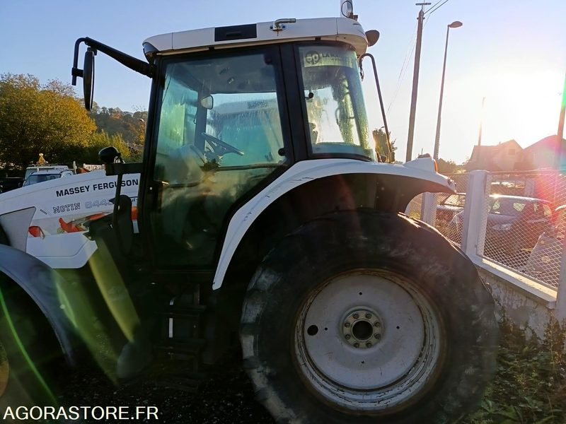 Massey Ferguson 6445 CT-742-PG - Traktori: kuva Massey Ferguson 6445 CT-742-PG - Traktori Massey Ferguson 6445 CT-742-PG - Traktori: kuva Massey Ferguson 6445 CT-742-PG - Traktori