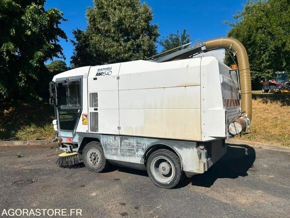 Mathieu 540 - Lakaisuauto: kuva Mathieu 540 - Lakaisuauto Mathieu 540 - Lakaisuauto: kuva Mathieu 540 - Lakaisuauto
