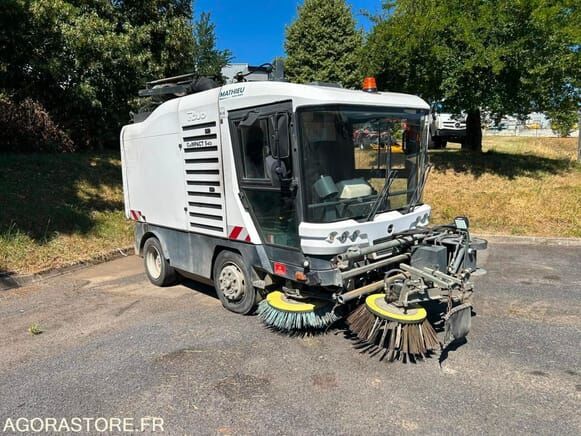 Mathieu COMPACT 545 - Lakaisuauto: kuva Mathieu COMPACT 545 - Lakaisuauto Mathieu COMPACT 545 - Lakaisuauto: kuva Mathieu COMPACT 545 - Lakaisuauto