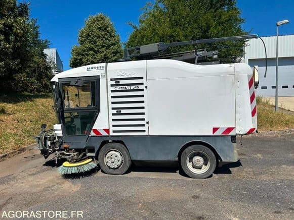 Mathieu COMPACT 545 - Lakaisuauto: kuva Mathieu COMPACT 545 - Lakaisuauto Mathieu COMPACT 545 - Lakaisuauto: kuva Mathieu COMPACT 545 - Lakaisuauto