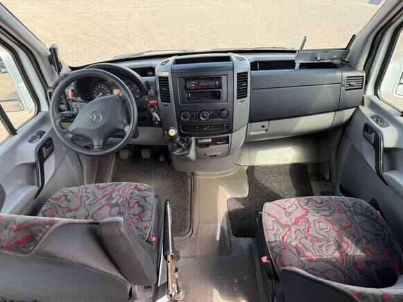 Mercedes-Benz SPRINTER - Minibussi, Pikkubussi: kuva Mercedes-Benz SPRINTER - Minibussi, Pikkubussi Mercedes-Benz SPRINTER - Minibussi, Pikkubussi: kuva Mercedes-Benz SPRINTER - Minibussi, Pikkubussi