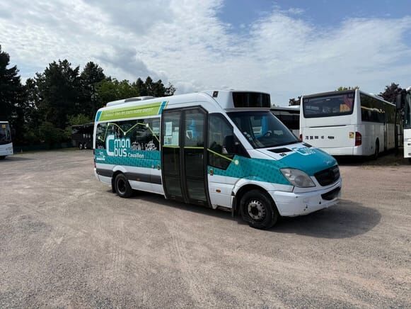 Mercedes-Benz Sprinter - Minibussi, Pikkubussi: kuva Mercedes-Benz Sprinter - Minibussi, Pikkubussi Mercedes-Benz Sprinter - Minibussi, Pikkubussi: kuva Mercedes-Benz Sprinter - Minibussi, Pikkubussi