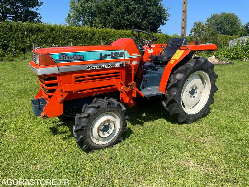 Micro-tracteur Kubota L1-185 - Traktori: kuva Micro-tracteur Kubota L1-185 - Traktori Micro-tracteur Kubota L1-185 - Traktori: kuva Micro-tracteur Kubota L1-185 - Traktori