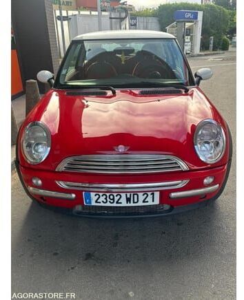 Mini Cooper - Viistoperä: kuva Mini Cooper - Viistoperä Mini Cooper - Viistoperä: kuva Mini Cooper - Viistoperä