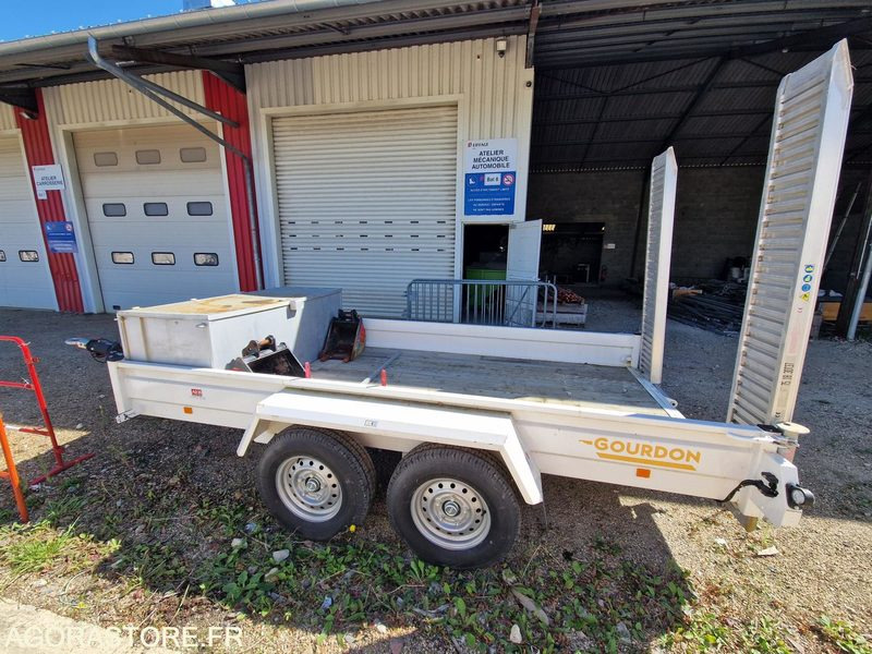 Mini Pelle 1T JCB 8010CTS + Remorque - 2023 / (NEUVE) 19 HEURES (EMF201) - Minikuormaaja: kuva Mini Pelle 1T JCB 8010CTS + Remorque - 2023 / (NEUVE) 19 HEURES (EMF201) - Minikuormaaja Mini Pelle 1T JCB 8010CTS + Remorque - 2023 / (NEUVE) 19 HEURES (EMF201) - Minikuormaaja: kuva Mini Pelle 1T JCB 8010CTS + Remorque - 2023 / (NEUVE) 19 HEURES (EMF201) - Minikuormaaja