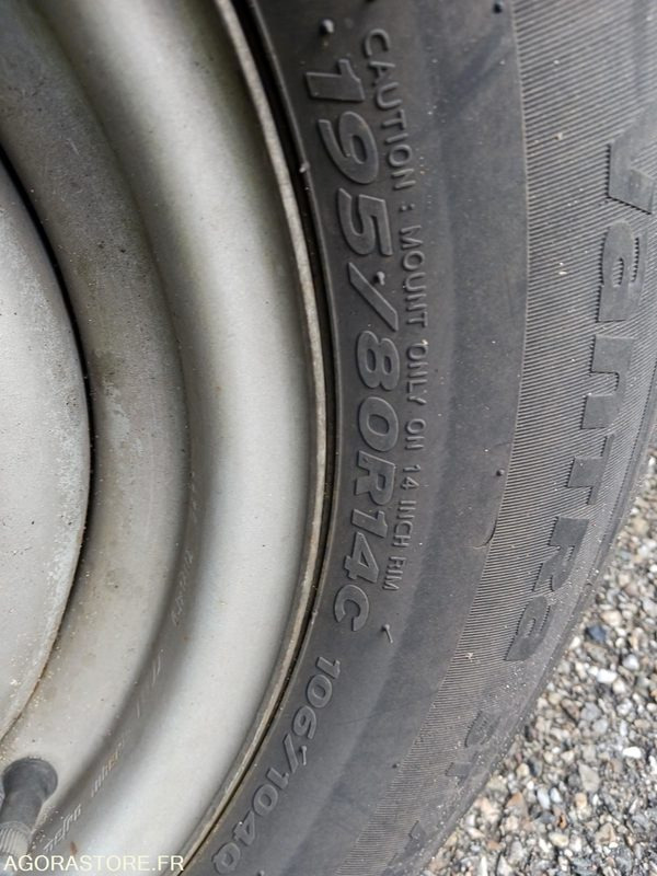 Mini balayeuse HAKO C1250 - Lakaisuauto: kuva Mini balayeuse HAKO C1250 - Lakaisuauto Mini balayeuse HAKO C1250 - Lakaisuauto: kuva Mini balayeuse HAKO C1250 - Lakaisuauto