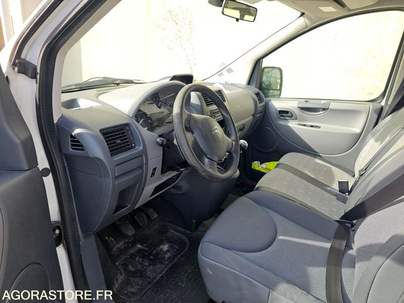 Minibus JUMPY "sans CT" non roulant - Minibussi, Pikkubussi: kuva Minibus JUMPY "sans CT" non roulant - Minibussi, Pikkubussi Minibus JUMPY "sans CT" non roulant - Minibussi, Pikkubussi: kuva Minibus JUMPY "sans CT" non roulant - Minibussi, Pikkubussi