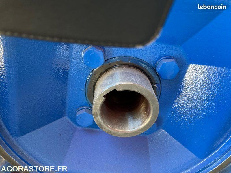 Motoreducteur reducteur pour machines neuf - Vaihdelaatikko ja osat: kuva Motoreducteur reducteur pour machines neuf - Vaihdelaatikko ja osat Motoreducteur reducteur pour machines neuf - Vaihdelaatikko ja osat: kuva Motoreducteur reducteur pour machines neuf - Vaihdelaatikko ja osat