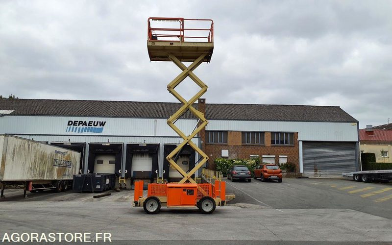 Nacelle DIESEL JLG 260MRT - Henkilönostin: kuva Nacelle DIESEL JLG 260MRT - Henkilönostin Nacelle DIESEL JLG 260MRT - Henkilönostin: kuva Nacelle DIESEL JLG 260MRT - Henkilönostin
