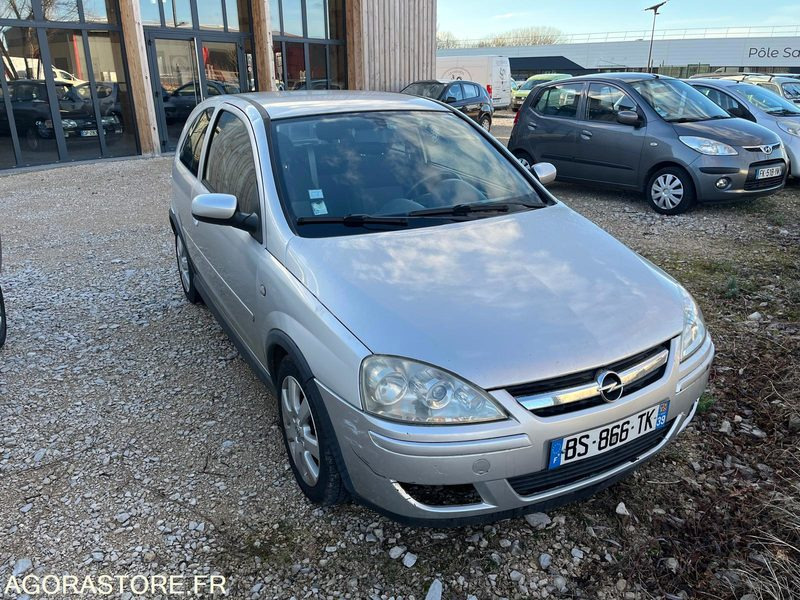 OPEL CORSA 16V - Henkilöauto: kuva OPEL CORSA 16V - Henkilöauto OPEL CORSA 16V - Henkilöauto: kuva OPEL CORSA 16V - Henkilöauto