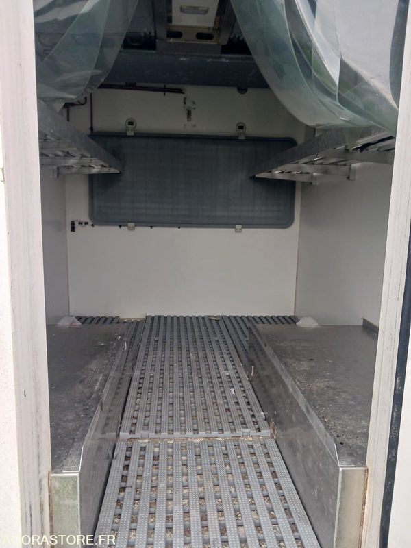 OPEL VIVARO FRIGORIFIQUE - 2017 - 159600KM - Kylmäauto: kuva OPEL VIVARO FRIGORIFIQUE - 2017 - 159600KM - Kylmäauto OPEL VIVARO FRIGORIFIQUE - 2017 - 159600KM - Kylmäauto: kuva OPEL VIVARO FRIGORIFIQUE - 2017 - 159600KM - Kylmäauto