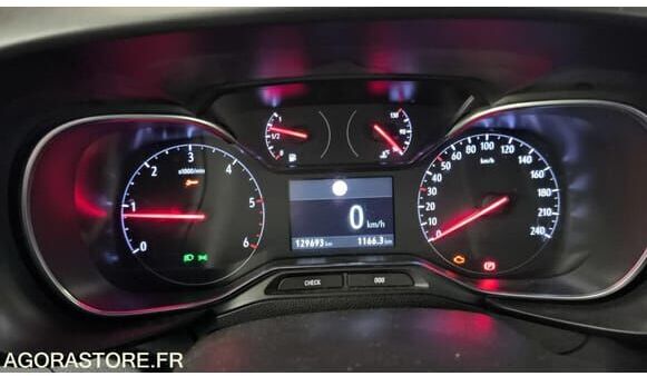 Opel COMBO - Pikkubussi: kuva Opel COMBO - Pikkubussi Opel COMBO - Pikkubussi: kuva Opel COMBO - Pikkubussi