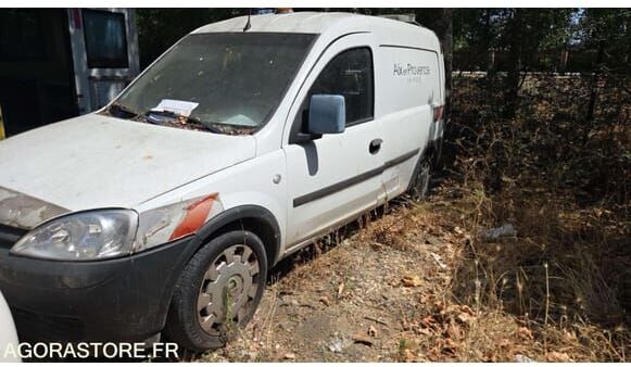 Opel COMBO - Pieni pakettiauto: kuva Opel COMBO - Pieni pakettiauto Opel COMBO - Pieni pakettiauto: kuva Opel COMBO - Pieni pakettiauto