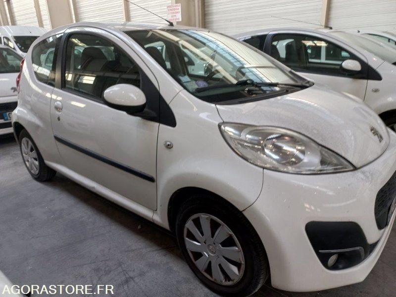 PEUGEOT 107- CL-669-JY - Henkilöauto: kuva PEUGEOT 107- CL-669-JY - Henkilöauto PEUGEOT 107- CL-669-JY - Henkilöauto: kuva PEUGEOT 107- CL-669-JY - Henkilöauto