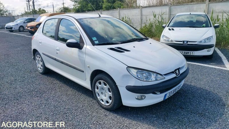 PEUGEOT 206 - 2005 - 209619kms - Henkilöauto: kuva PEUGEOT 206 - 2005 - 209619kms - Henkilöauto PEUGEOT 206 - 2005 - 209619kms - Henkilöauto: kuva PEUGEOT 206 - 2005 - 209619kms - Henkilöauto