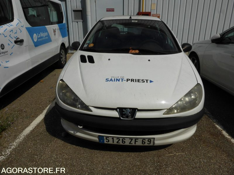 PEUGEOT 206 - Henkilöauto: kuva PEUGEOT 206 - Henkilöauto PEUGEOT 206 - Henkilöauto: kuva PEUGEOT 206 - Henkilöauto
