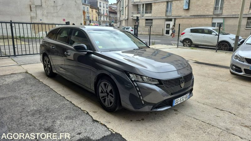 PEUGEOT 308 III (P5) SW 1.5 BlueHDi 16V S&S 130 cv Boîte automatique pas TVA - Farmari: kuva PEUGEOT 308 III (P5) SW 1.5 BlueHDi 16V S&S 130 cv Boîte automatique pas TVA - Farmari PEUGEOT 308 III (P5) SW 1.5 BlueHDi 16V S&S 130 cv Boîte automatique pas TVA - Farmari: kuva PEUGEOT 308 III (P5) SW 1.5 BlueHDi 16V S&S 130 cv Boîte automatique pas TVA - Farmari