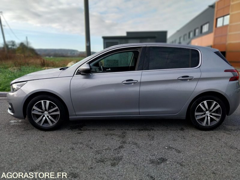 PEUGEOT 308 phase II - 110ch - 2019 - 88946km - ESSENCE - Henkilöauto: kuva PEUGEOT 308 phase II - 110ch - 2019 - 88946km - ESSENCE - Henkilöauto PEUGEOT 308 phase II - 110ch - 2019 - 88946km - ESSENCE - Henkilöauto: kuva PEUGEOT 308 phase II - 110ch - 2019 - 88946km - ESSENCE - Henkilöauto
