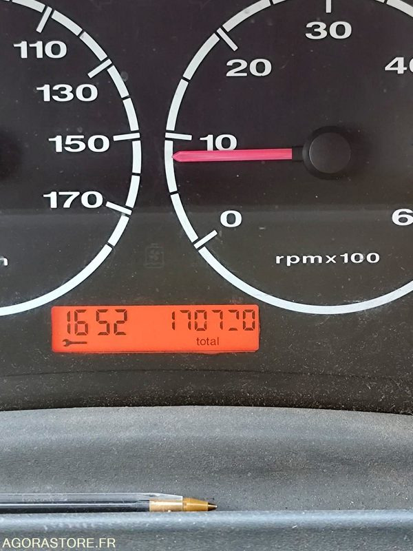 PEUGEOT BOXER ANNEE 2002 170800 KMS DIESEL PB INJECTION - Pakettiauto: kuva PEUGEOT BOXER ANNEE 2002 170800 KMS DIESEL PB INJECTION - Pakettiauto PEUGEOT BOXER ANNEE 2002 170800 KMS DIESEL PB INJECTION - Pakettiauto: kuva PEUGEOT BOXER ANNEE 2002 170800 KMS DIESEL PB INJECTION - Pakettiauto