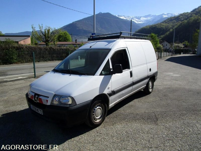 PEUGEOT EXPERT du 29/11/2005 en l'état (Contrôle Technique joint) - Pakettiauto: kuva PEUGEOT EXPERT du 29/11/2005 en l'état (Contrôle Technique joint) - Pakettiauto PEUGEOT EXPERT du 29/11/2005 en l'état (Contrôle Technique joint) - Pakettiauto: kuva PEUGEOT EXPERT du 29/11/2005 en l'état (Contrôle Technique joint) - Pakettiauto