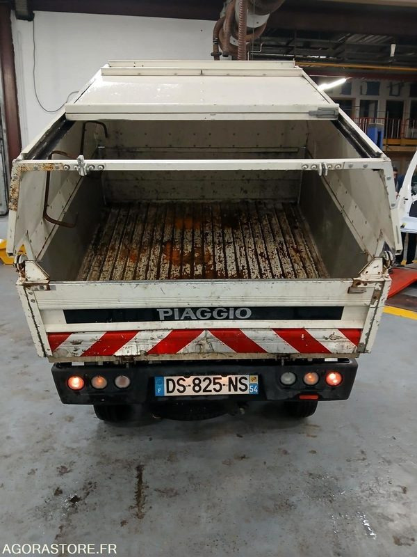 PIAGGIO PORTER BENNE - Kippilava-auto: kuva PIAGGIO PORTER BENNE - Kippilava-auto PIAGGIO PORTER BENNE - Kippilava-auto: kuva PIAGGIO PORTER BENNE - Kippilava-auto