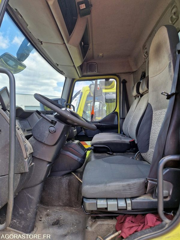 *PORTEUR BOM 16T RENAULT FAUN - 2012 - - Roska-auto: kuva *PORTEUR BOM 16T RENAULT FAUN - 2012 - - Roska-auto *PORTEUR BOM 16T RENAULT FAUN - 2012 - - Roska-auto: kuva *PORTEUR BOM 16T RENAULT FAUN - 2012 - - Roska-auto