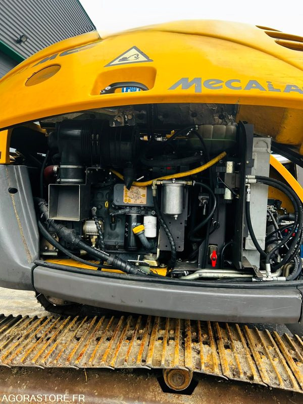 Pelle à chenilles Mecalac 714 MC - 2005 / 7373 HEURES - Kaivuri: kuva Pelle à chenilles Mecalac 714 MC - 2005 / 7373 HEURES - Kaivuri Pelle à chenilles Mecalac 714 MC - 2005 / 7373 HEURES - Kaivuri: kuva Pelle à chenilles Mecalac 714 MC - 2005 / 7373 HEURES - Kaivuri