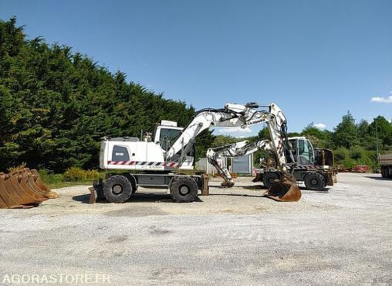 Pelle sur pneus Liebherr A918 - 2014 / 13432 HEURES (MT437) - Kaivuri: kuva Pelle sur pneus Liebherr A918 - 2014 / 13432 HEURES (MT437) - Kaivuri Pelle sur pneus Liebherr A918 - 2014 / 13432 HEURES (MT437) - Kaivuri: kuva Pelle sur pneus Liebherr A918 - 2014 / 13432 HEURES (MT437) - Kaivuri