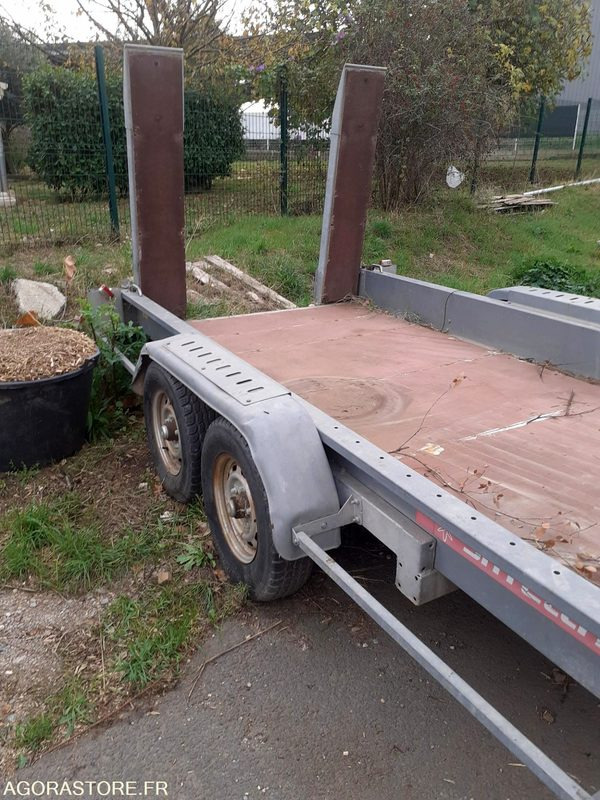 REMORQUE R.S.A - Perävaunu: kuva REMORQUE R.S.A - Perävaunu REMORQUE R.S.A - Perävaunu: kuva REMORQUE R.S.A - Perävaunu
