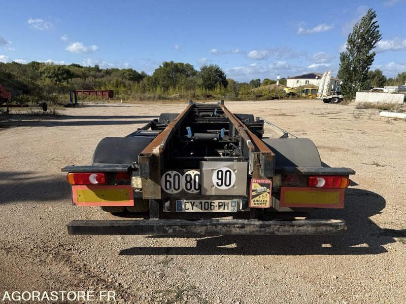 Remorque CASTERA - Perävaunu: kuva Remorque CASTERA - Perävaunu Remorque CASTERA - Perävaunu: kuva Remorque CASTERA - Perävaunu