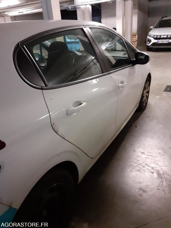 Peugeot 208 - 2016 - 225495 kms - Henkilöauto: kuva Peugeot 208 - 2016 - 225495 kms - Henkilöauto Peugeot 208 - 2016 - 225495 kms - Henkilöauto: kuva Peugeot 208 - 2016 - 225495 kms - Henkilöauto