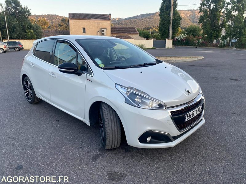 Peugeot 208 gt line - 2016 - 94384km - Henkilöauto: kuva Peugeot 208 gt line - 2016 - 94384km - Henkilöauto Peugeot 208 gt line - 2016 - 94384km - Henkilöauto: kuva Peugeot 208 gt line - 2016 - 94384km - Henkilöauto