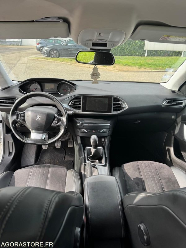 Henkilöauto Peugeot 308 1.6 HDi 90 CV phase 2 T9 - 2014 - 172 500 KMS: kuva Henkilöauto Peugeot 308 1.6 HDi 90 CV phase 2 T9 - 2014 - 172 500 KMS