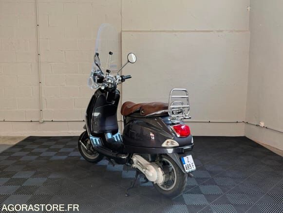 Piaggio LX - Moottoripyörä: kuva Piaggio LX - Moottoripyörä Piaggio LX - Moottoripyörä: kuva Piaggio LX - Moottoripyörä