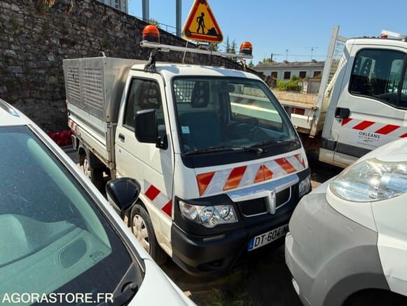 Piaggio PORTER - Kippilava-auto: kuva Piaggio PORTER - Kippilava-auto Piaggio PORTER - Kippilava-auto: kuva Piaggio PORTER - Kippilava-auto