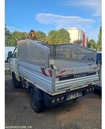 Piaggio PORTER - Kippilava-auto: kuva Piaggio PORTER - Kippilava-auto Piaggio PORTER - Kippilava-auto: kuva Piaggio PORTER - Kippilava-auto