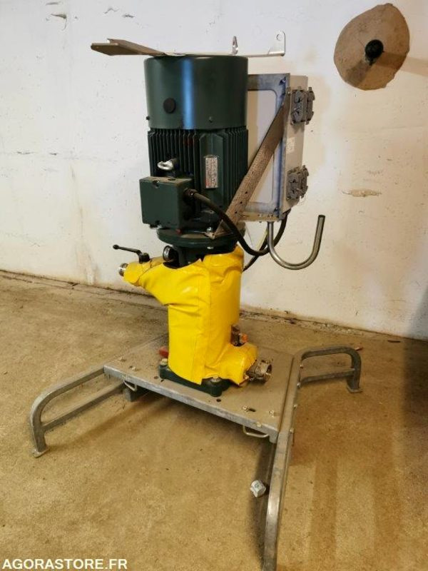 Pompe verticale pour canons à neige - Työkalu/ Laitteet: kuva Pompe verticale pour canons à neige - Työkalu/ Laitteet Pompe verticale pour canons à neige - Työkalu/ Laitteet: kuva Pompe verticale pour canons à neige - Työkalu/ Laitteet